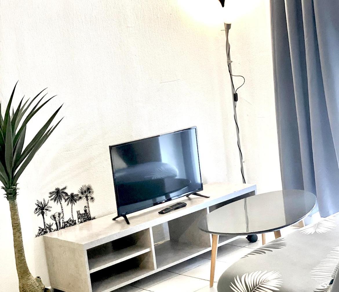Appartement Studio Des Cathares à Carcassonne Extérieur photo